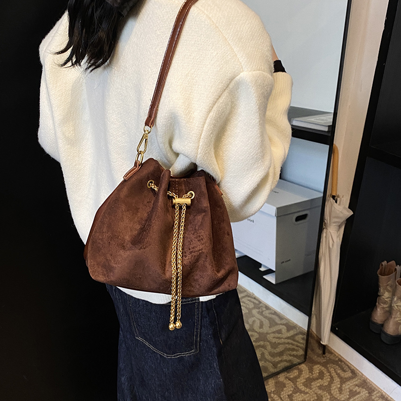 Soft Commuting Crossbody Bags  - Bucket Bag Suede 리뷰 및 가격