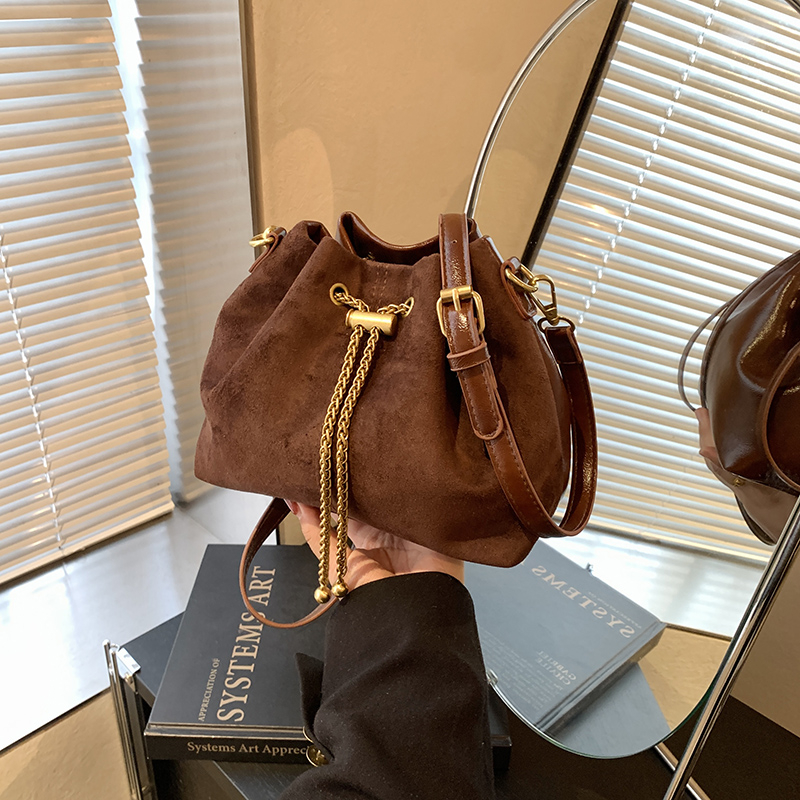 Soft Commuting Crossbody Bags  - Bucket Bag Suede 리뷰 및 가격
