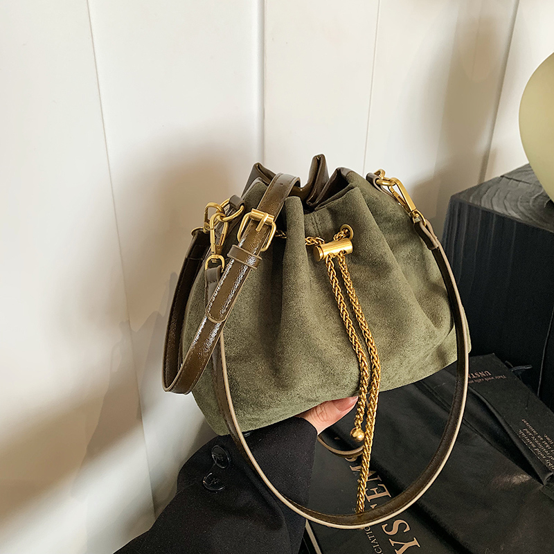 Soft Commuting Crossbody Bags  - Bucket Bag Suede 리뷰 및 가격