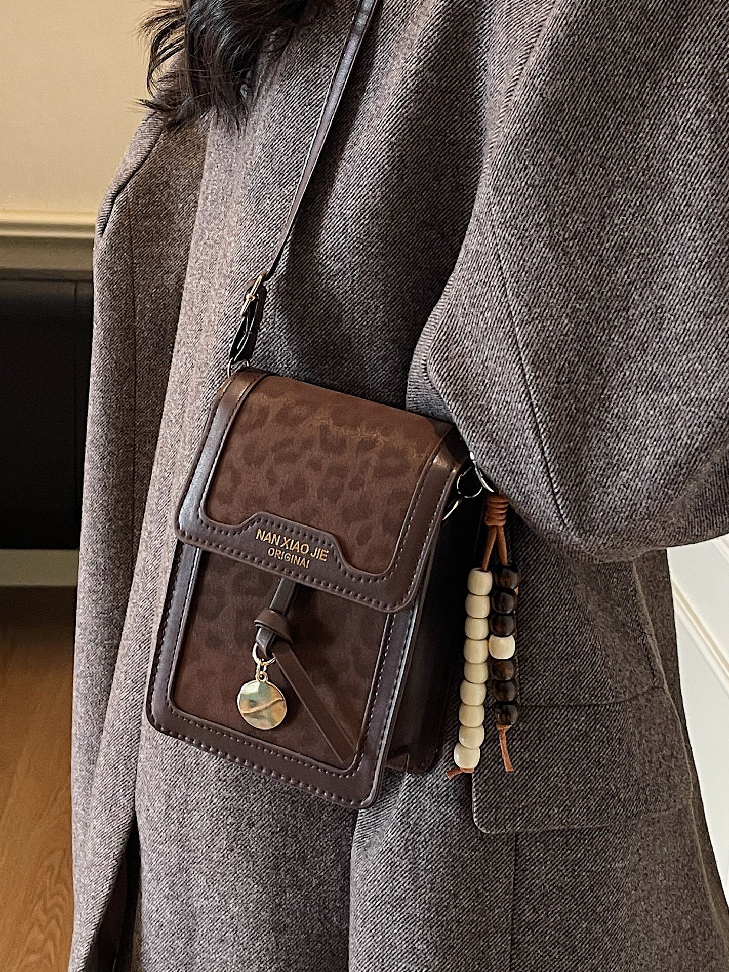 Cell Phone Crossbody Bag for W - Bucket Bag Suede 리뷰 및 가격
