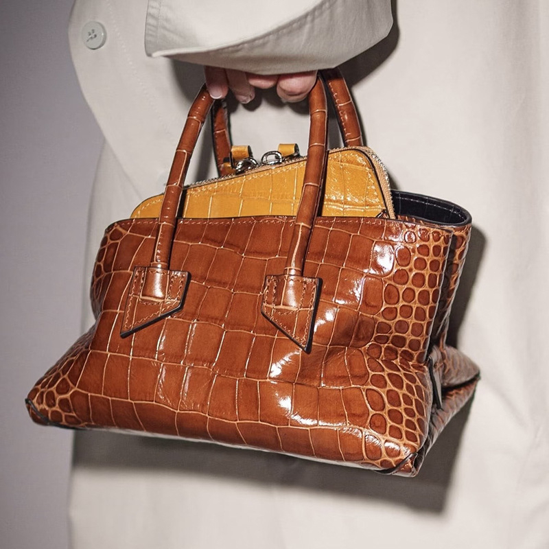 Luxury Crocodile Embossed Text - Luxury Bags Everyday 리뷰 및 가격