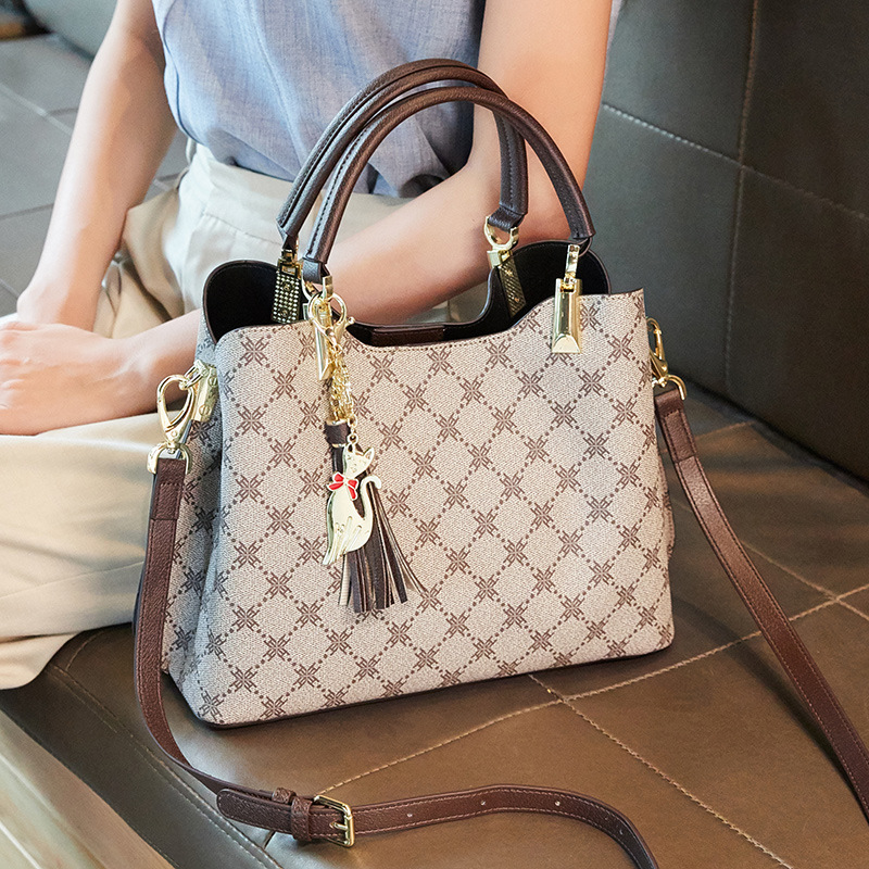 Luxury Everyday Designer Cross - Luxury Bags Everyday 리뷰 및 가격
