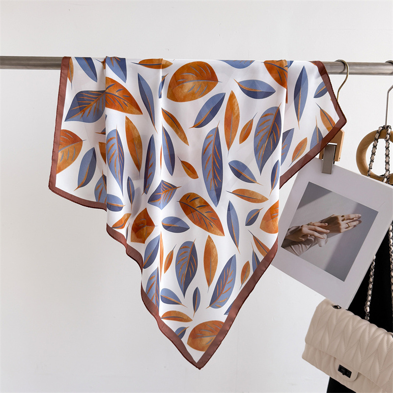 Luxury Brand Print 70cm Square - Luxury Bags Sales 리뷰 및 가격