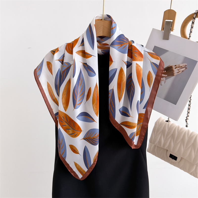 Luxury Brand Print 70cm Square - Luxury Bags Sales 리뷰 및 가격